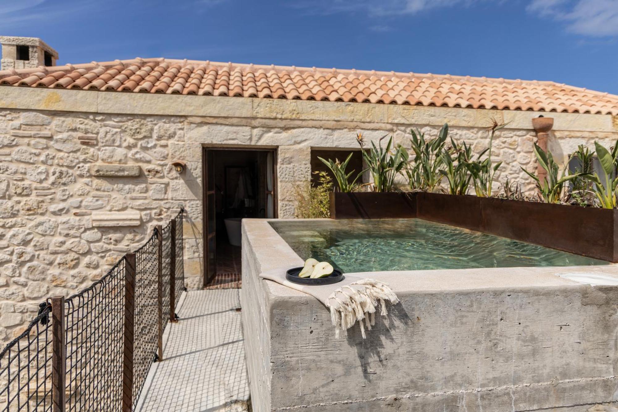 Amalen Suites Adults Only Rethymno Esterno foto