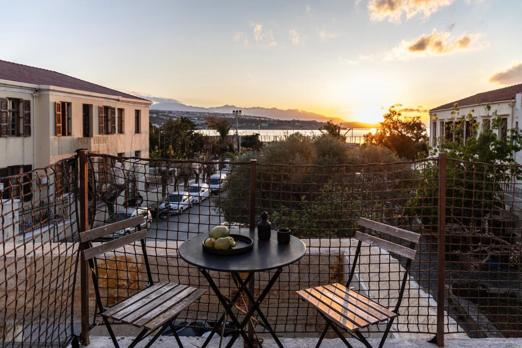 Amalen Suites Adults Only Rethymno Esterno foto